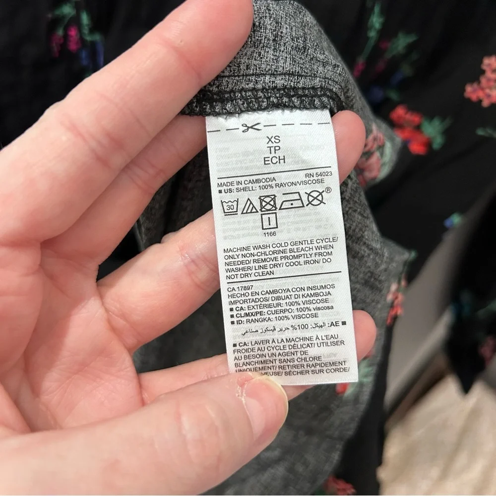 Old Navy Black Floral Dress-XS - Picture 5 of 7